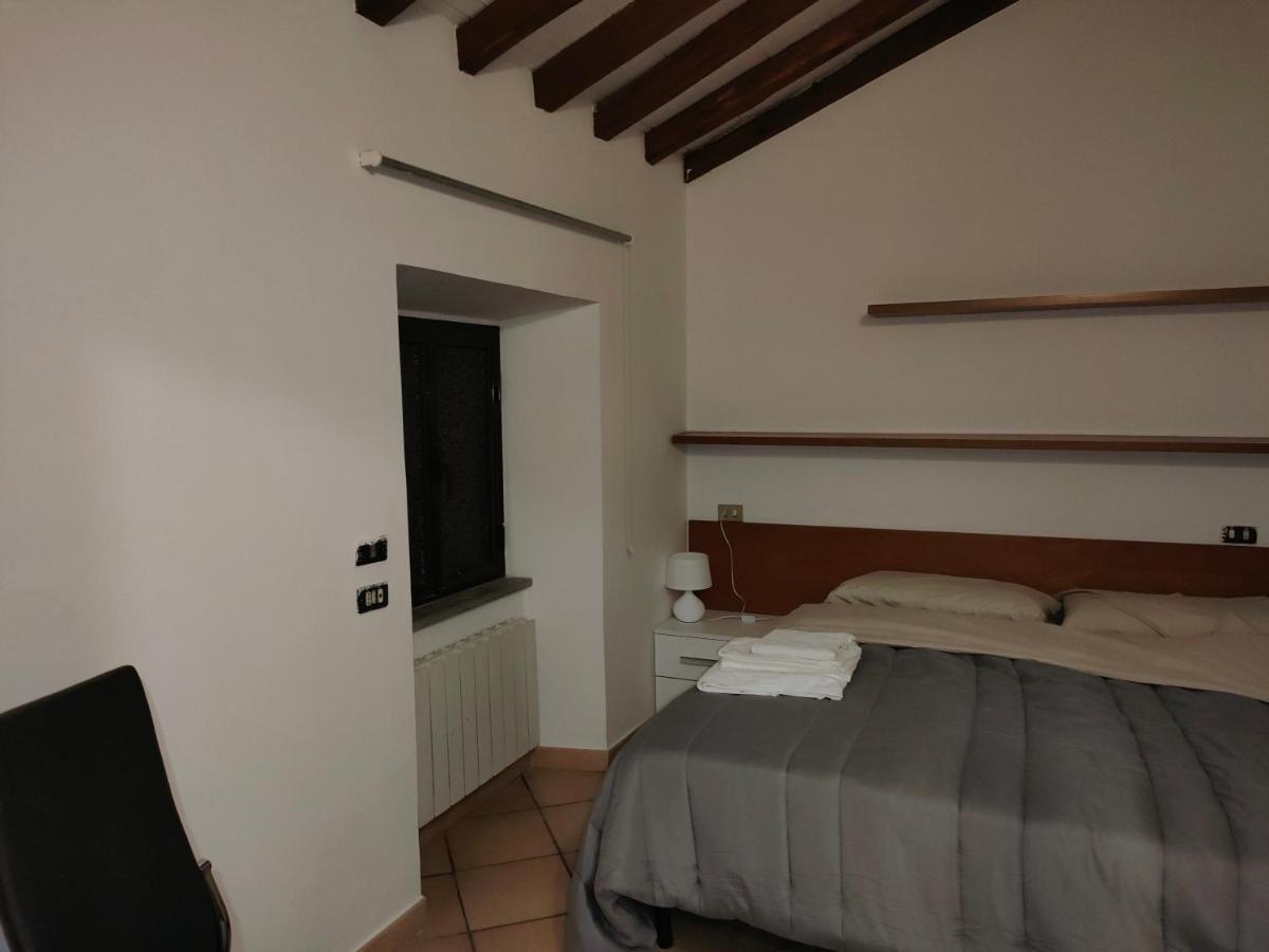 Francigena Viterbo Apartment Con Parcheggio Gratuito A Soli 2 Minuti エクステリア 写真
