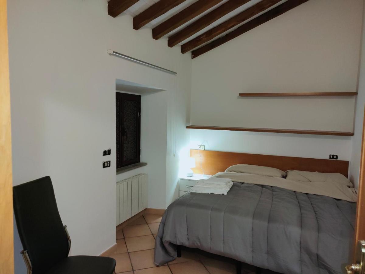 Francigena Viterbo Apartment Con Parcheggio Gratuito A Soli 2 Minuti エクステリア 写真