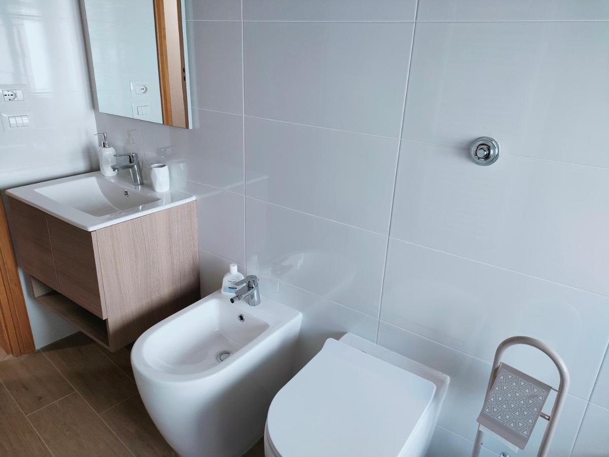 Francigena Viterbo Apartment Con Parcheggio Gratuito A Soli 2 Minuti エクステリア 写真
